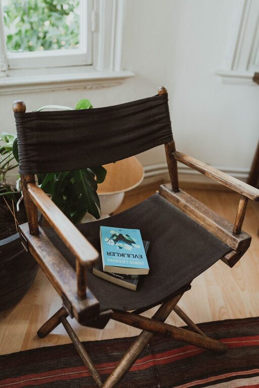 Tips for Creating a Cozy Reading Nook in Your Home